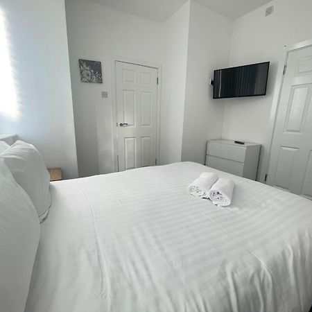 The Belmont Suite Sasco Apartments Blackpool Bagian luar foto