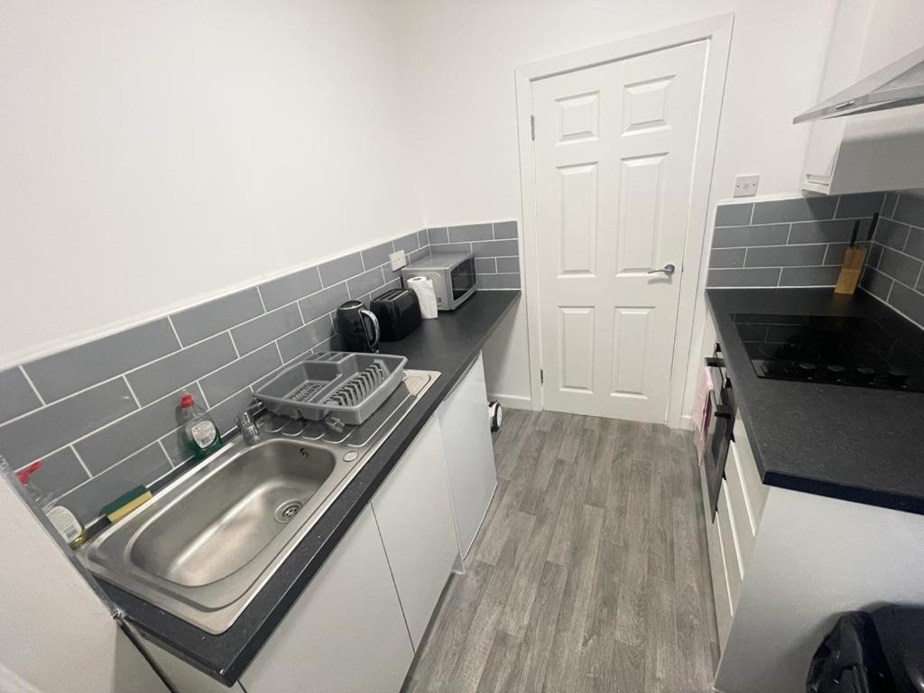 The Belmont Suite Sasco Apartments Blackpool Bagian luar foto