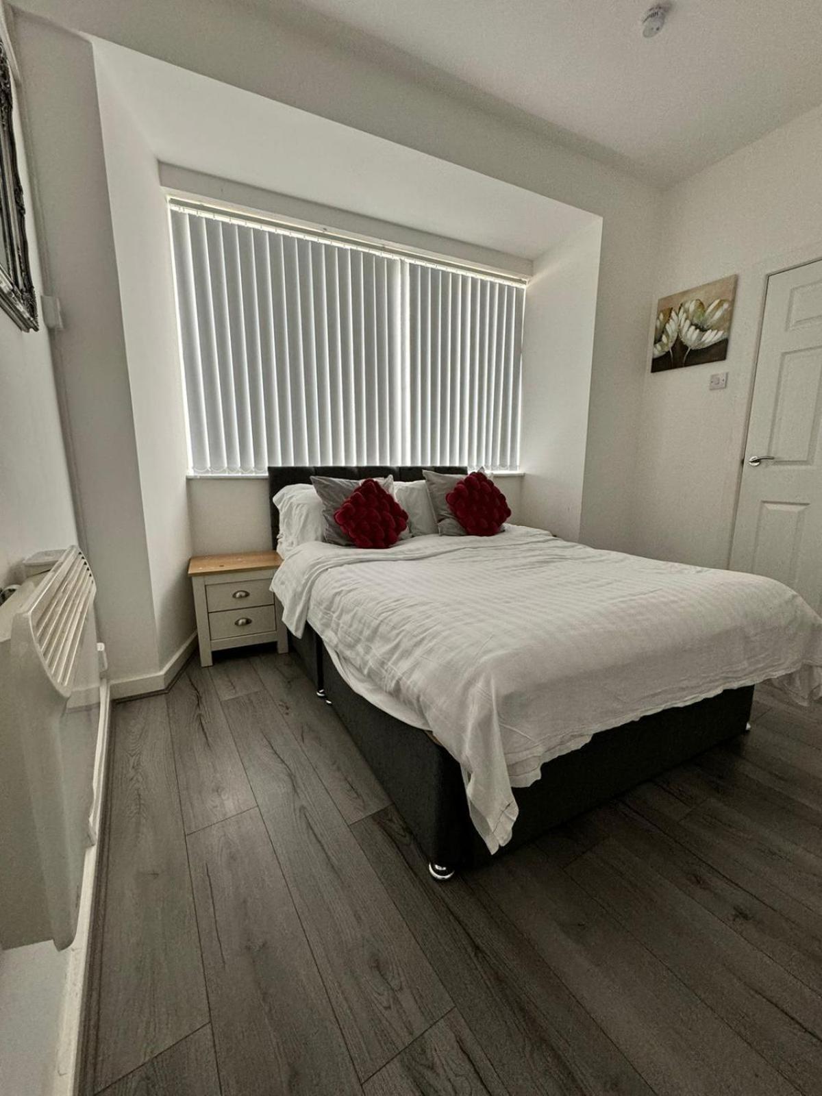 The Belmont Suite Sasco Apartments Blackpool Ruang foto